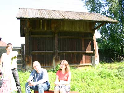 Деревянные ворота дома Сапожникова